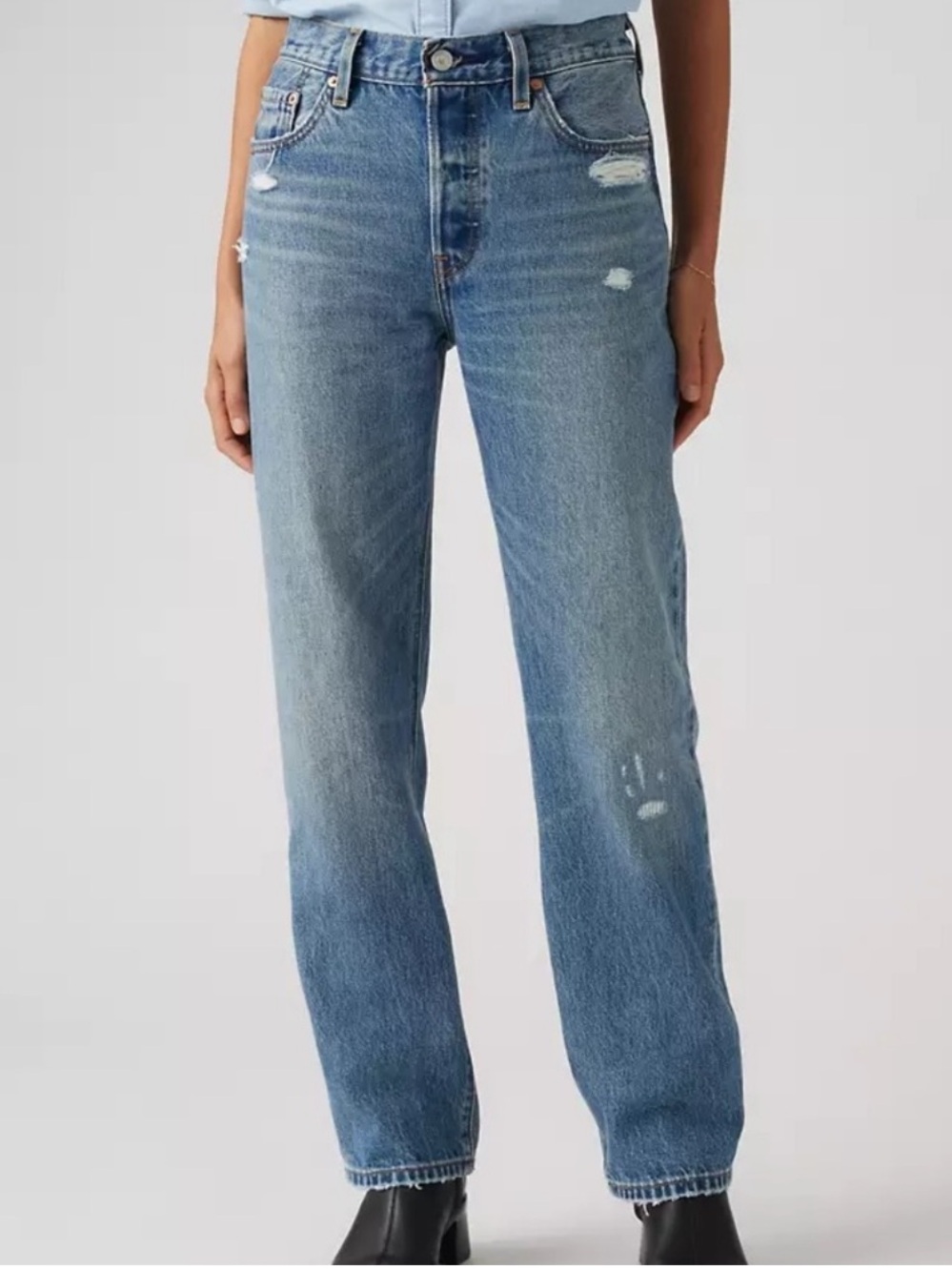 Levi's 501 Women's Straight Leg 90s Jeans — Medium Blue Denim